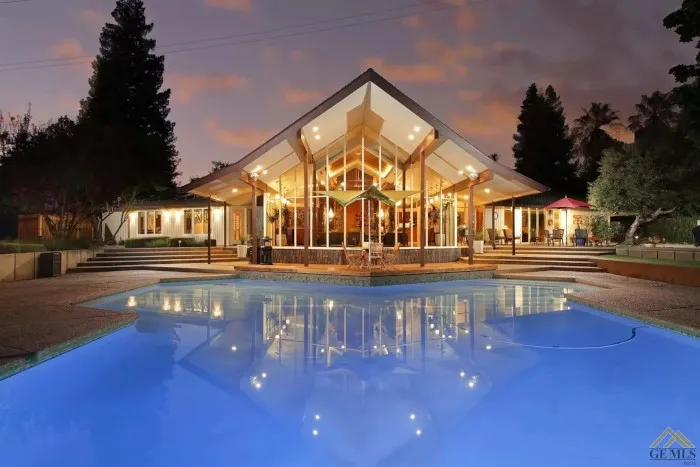 Residential project: new custom home with pool house
