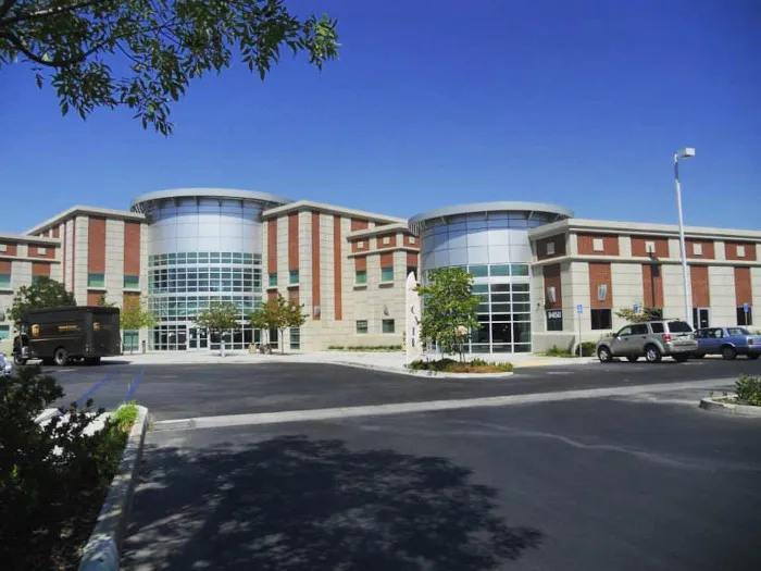 Commercial project: office building in Bakersfield, California